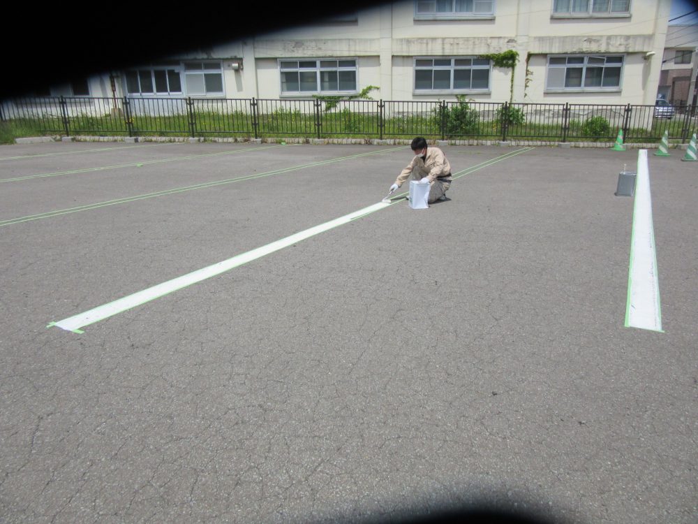 ライン塗装1回目